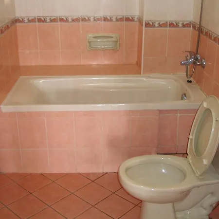 Dorcas Service Apartment - Marina Court Kota Kinabalu Room photo