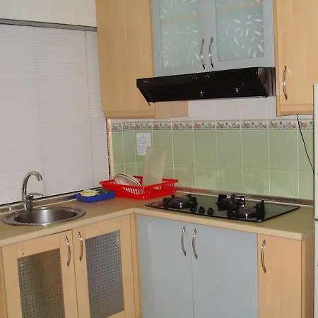 Dorcas Service Apartment - Marina Court Kota Kinabalu Room photo