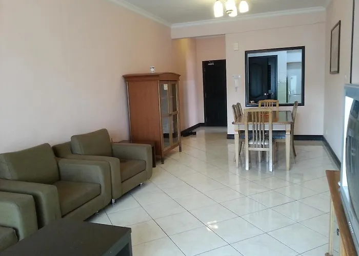 Dorcas Service Apartment - Marina Court