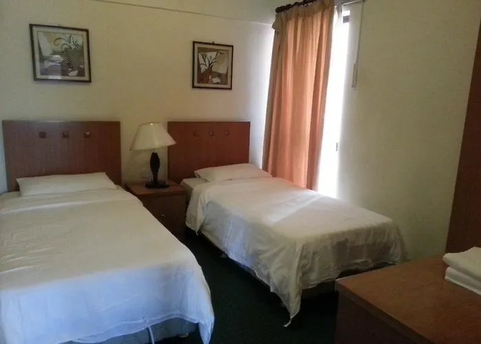 Dorcas Service Apartment - Marina Court