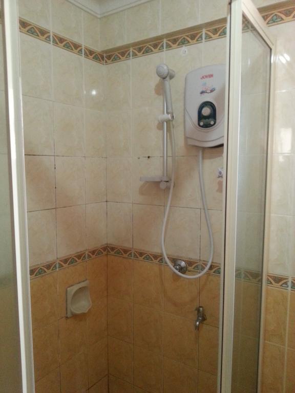 Dorcas Service - Marina Court Apartment