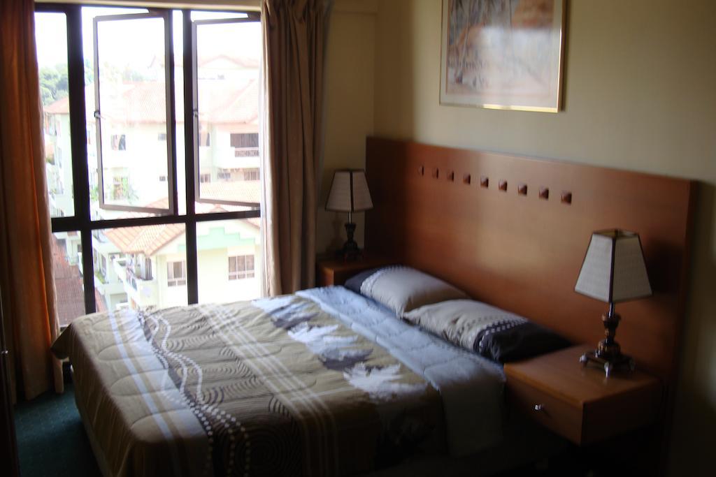 Dorcas Service - Marina Court *