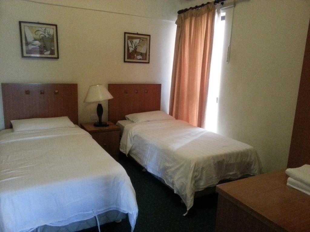 Pangsapuri Dorcas Service - Marina Court